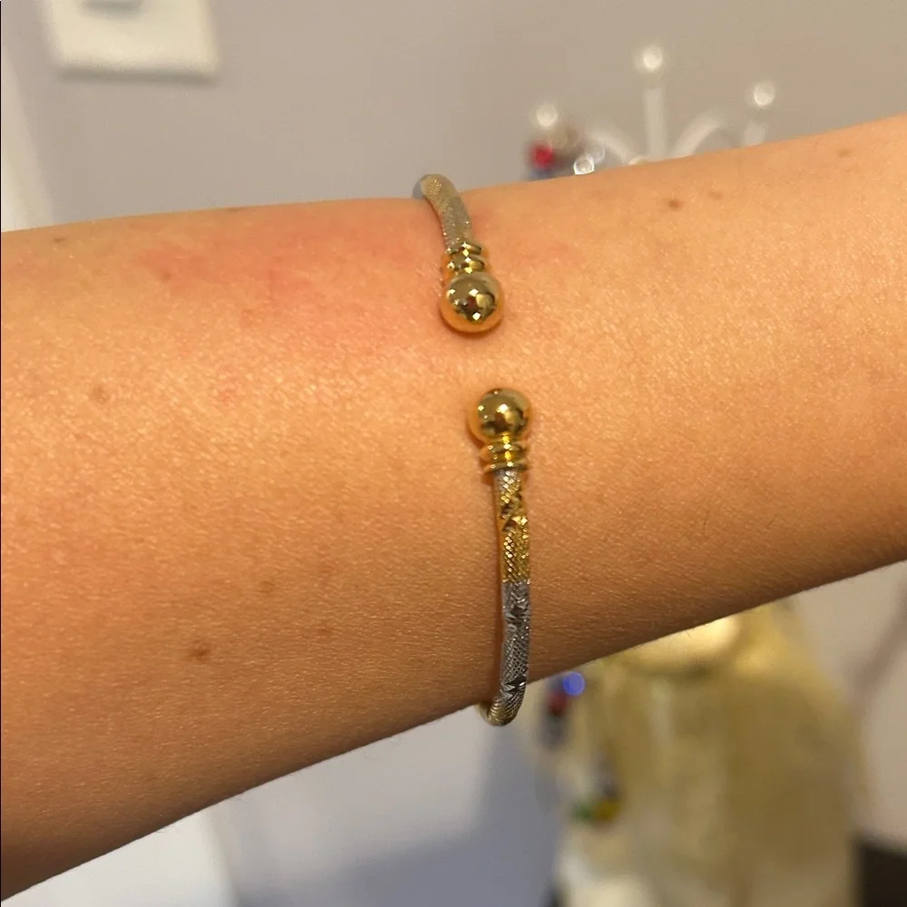 Chic Two-Tone Women's Bracelet ya